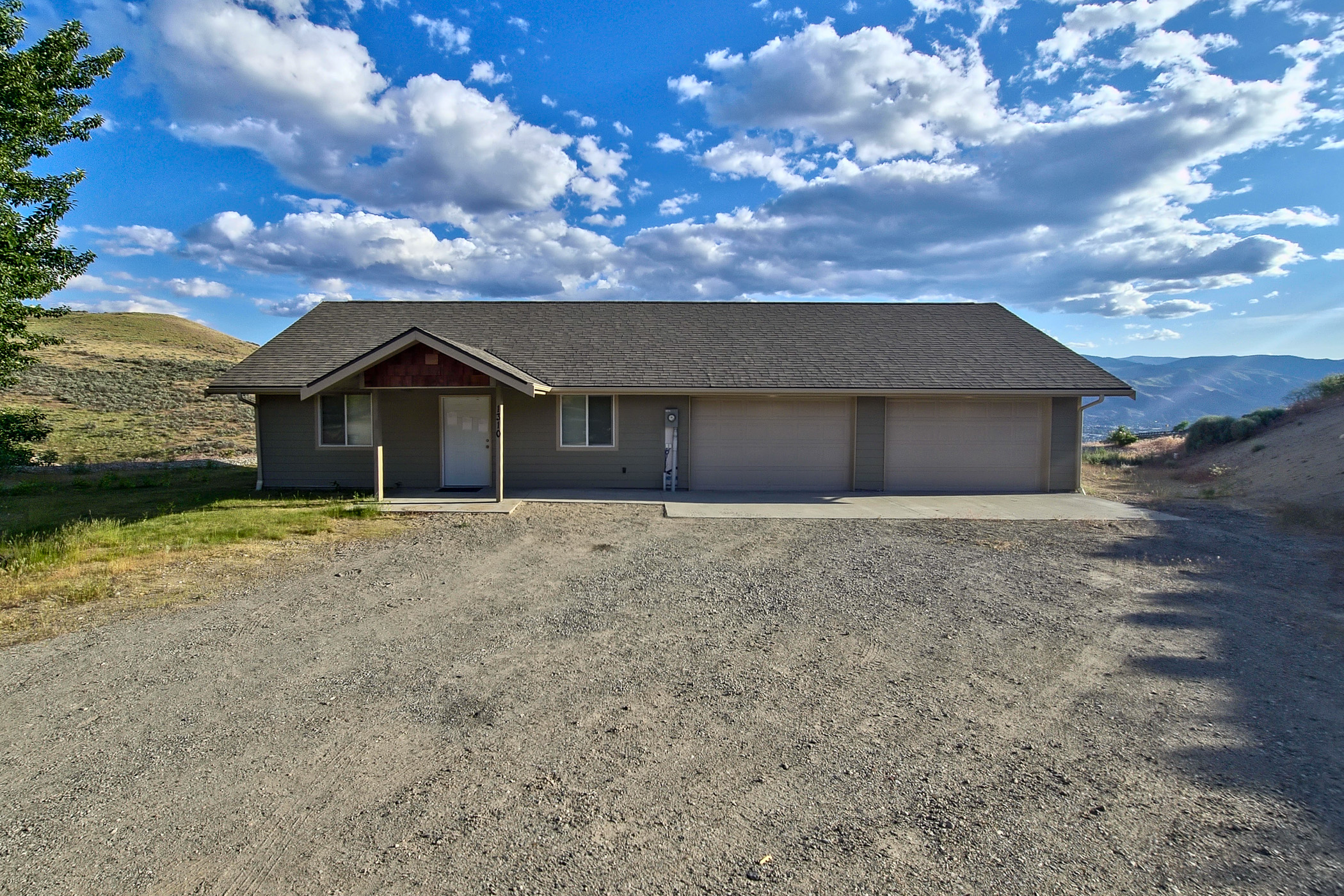 1310 Chucker Lane